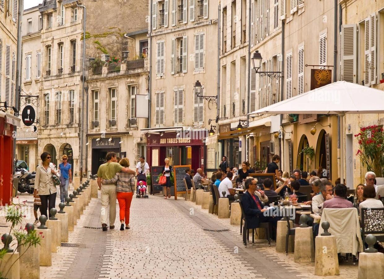 Terra Studio Cosy Et Calme Proche Du Centre Avec Parking Tv Et Wifi La Rochelle  Zewnętrze zdjęcie